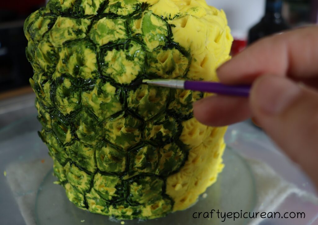 pineapple shaped cakes｜TikTok Search